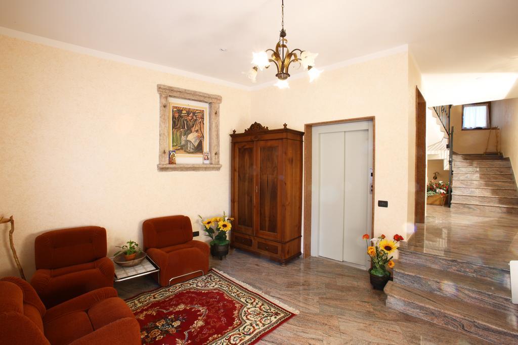 Residence Cime D'Oro Андало Экстерьер фото